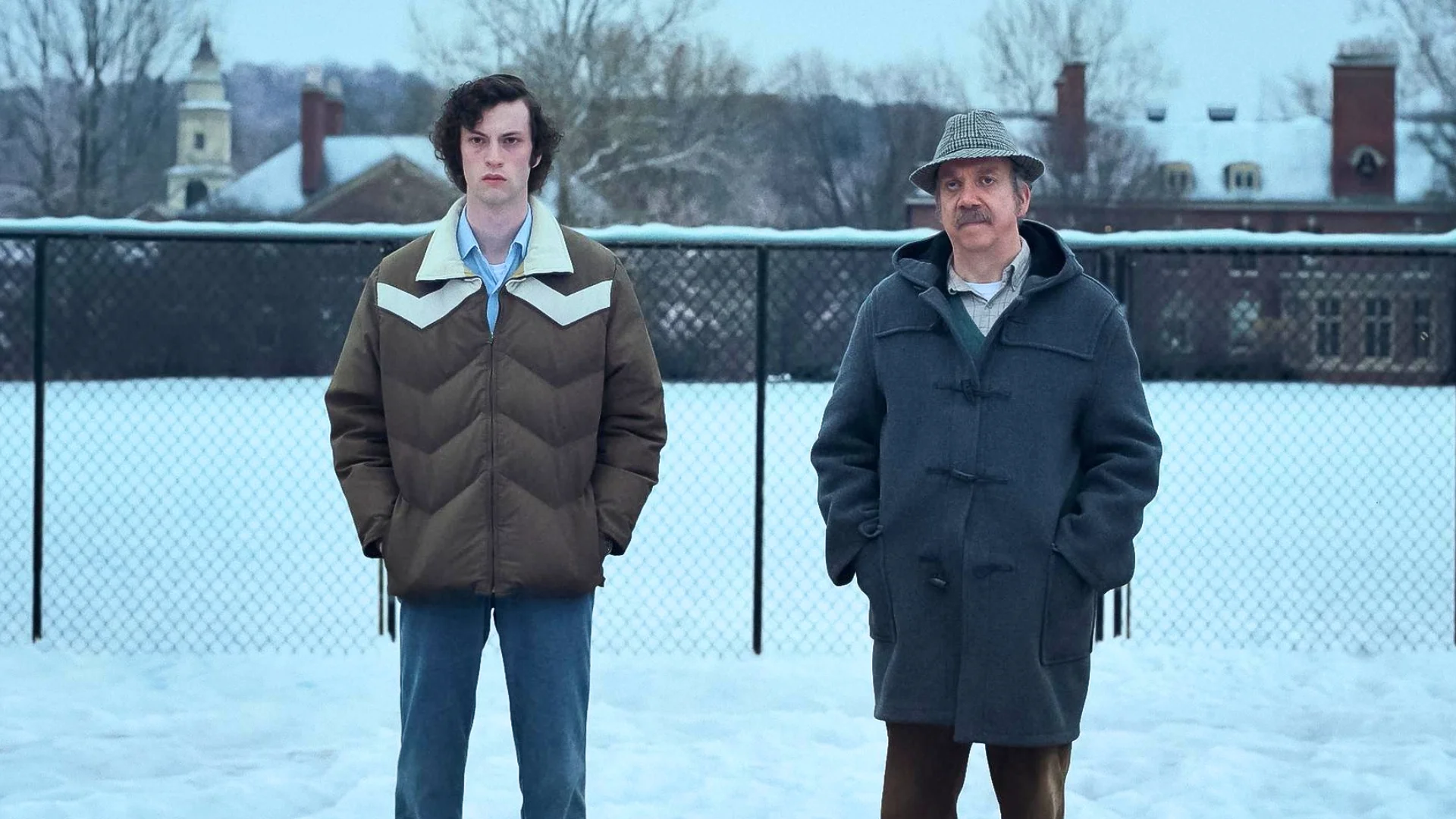 Paul Giamatti i Dominic Sessa w filmie "Przesilenie zimowe"