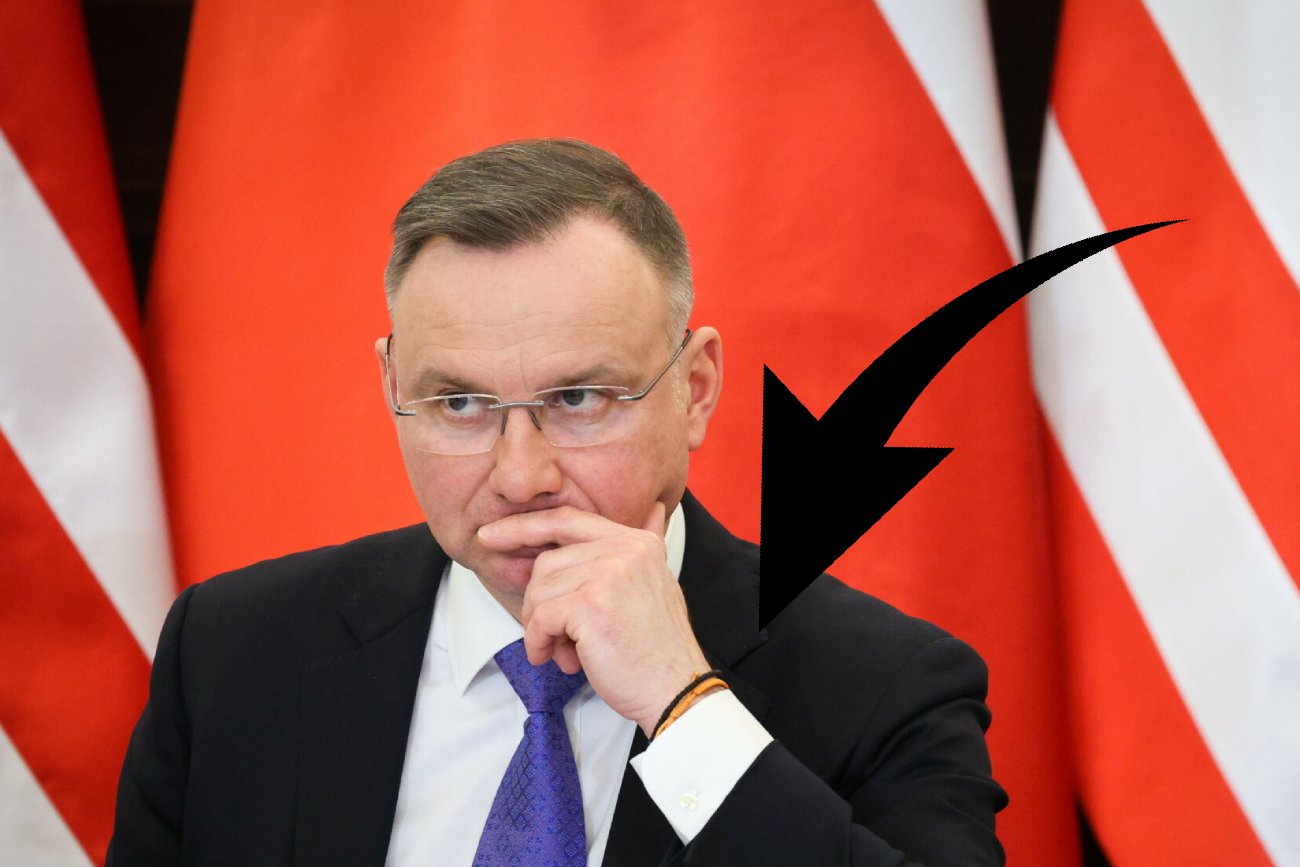 Co symbolizują bransoletki Andrzeja Dudy? Biżuteria ma ukryte znaczenie