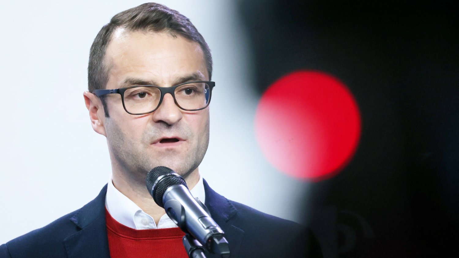 Kto zastąpi Tomasza Porębę?