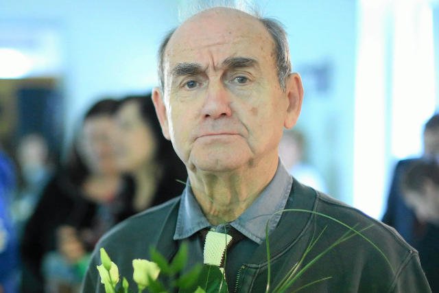 Jan Peszek o sytuacji politycznej w Polsce wypowiada się oszczędnie, za to w punkt.