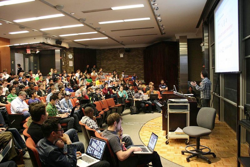 W związku z projektem CivilizationEDU uczelnie będą mogły poprawić frekwencję na zajęciach. Bo kto nie chciałby uczyć się, grając przy tym w gry komputerowe?