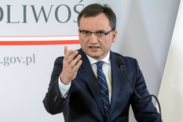 Zbigniew Ziobro wymienił na Śląsku 11 sędziów. Zrobił to niespodziewanie 11 listopada, a więc w wolny dzień.