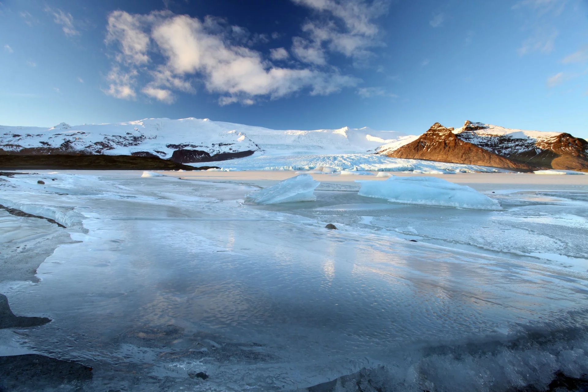 Lodowiec Vatnajökull Islandia - czyli tajemnicza kraina Dzikich i Innych