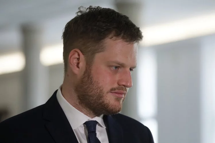 Cieszyński pełnił swoją funkcję od stycznia 2018 roku. Wiceminister Janusz Cieszyński odchodzi z resortu zdrowia.
