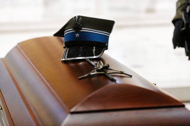 Zbigniewa Szendzielarza "Łupaszkę" żegnano na Powązkach z pełnymi honorami