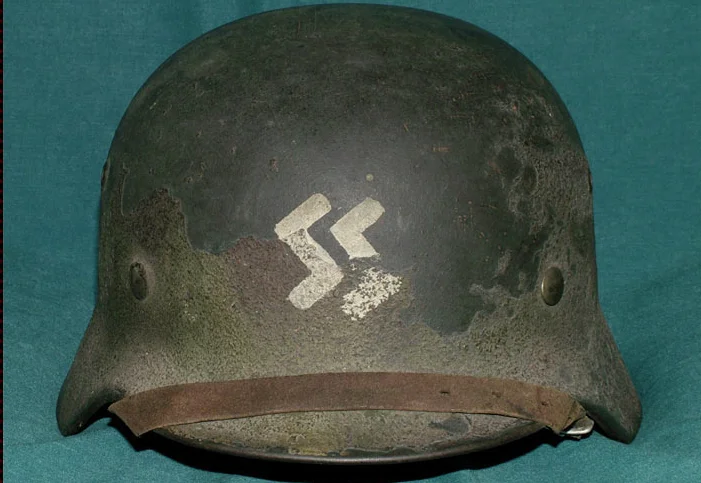 Hełm SS