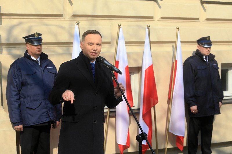 Andrzej Duda przemawiał w rocznicę Marca' 68. Przerwały mu okrzyki "hipokryta!".