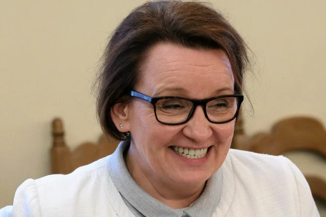 Minister Anna Zalewska zapewnia, że nie ma nic wspólnego z aferą PCK.