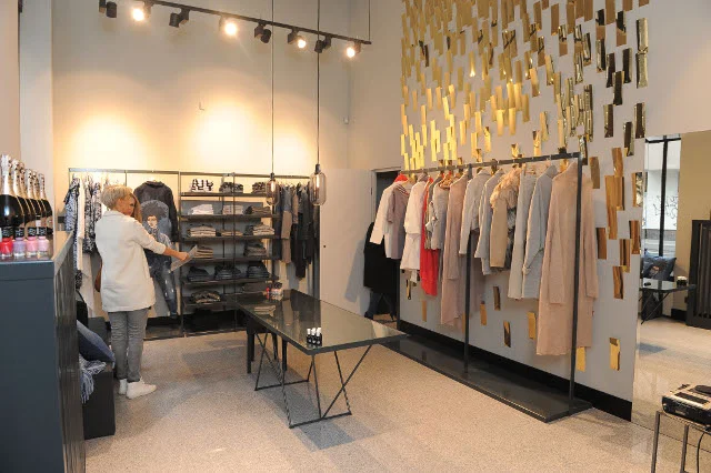 Butik zachwyca artystycznym wyglądem i niesamowitą atmosferą.