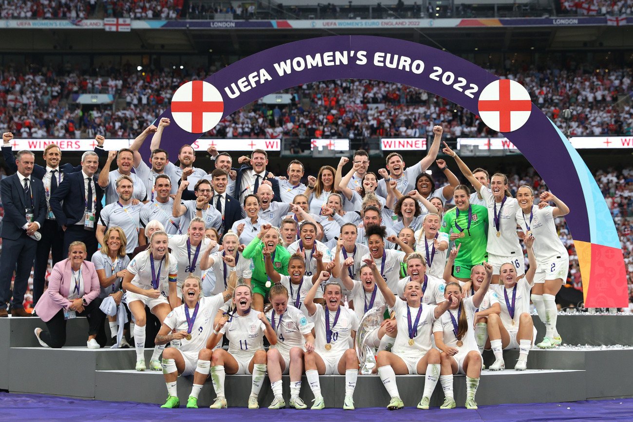 Angielki zostały mistrzyniami Europy po kapitalnym zwycięstwie (2:1) w finale nad Niemkami.