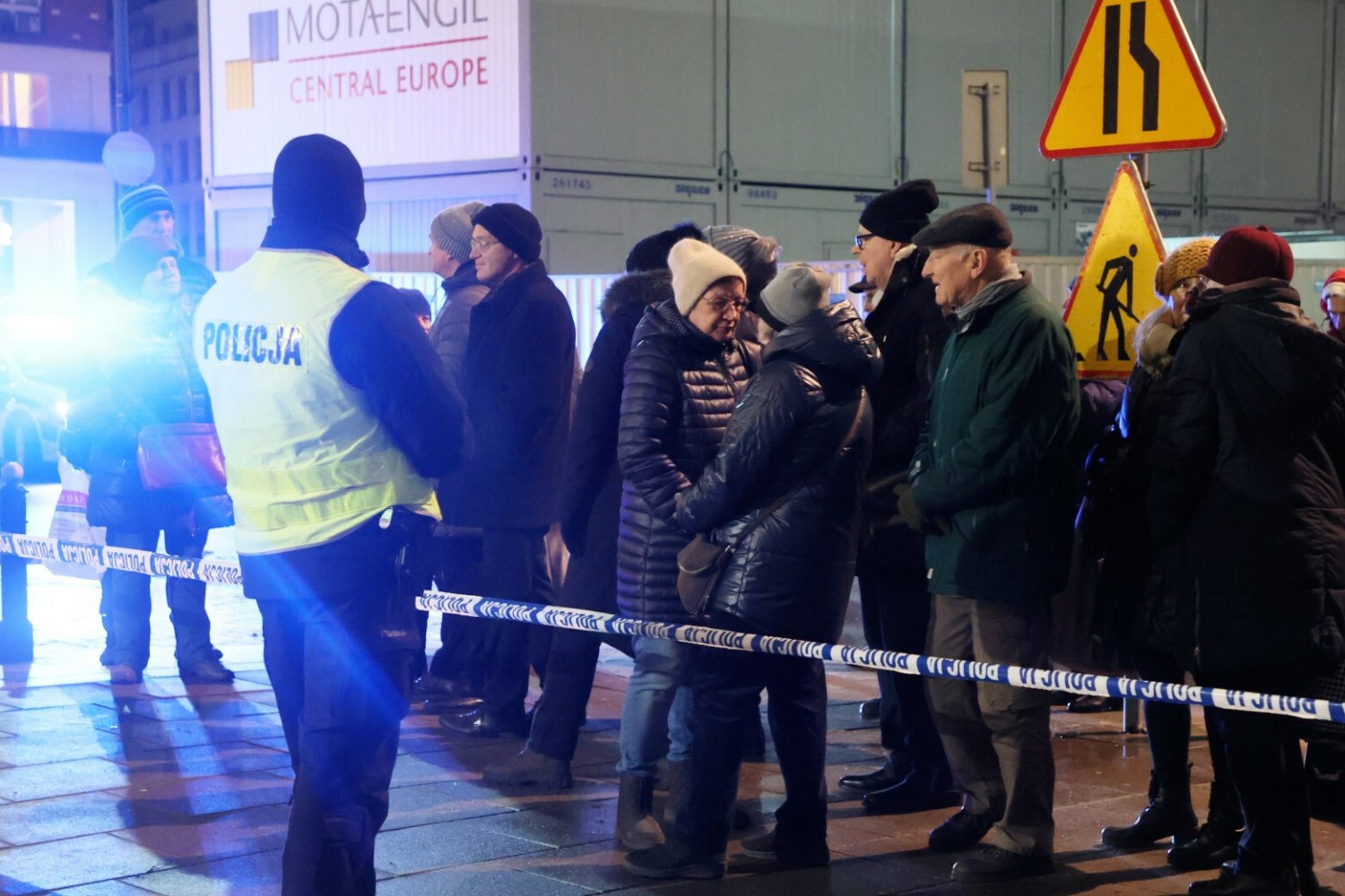 Protest ws. propagandy PiS stracił animusz. Niewiele ludzi przed TVP.