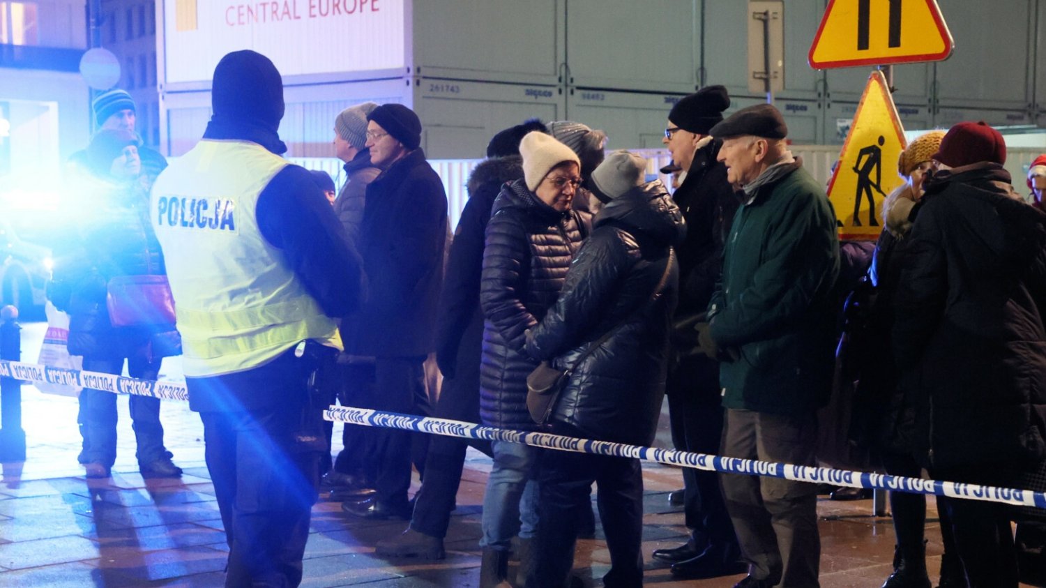 Protest ws. propagandy PiS stracił animusz. Niewiele ludzi przed TVP.