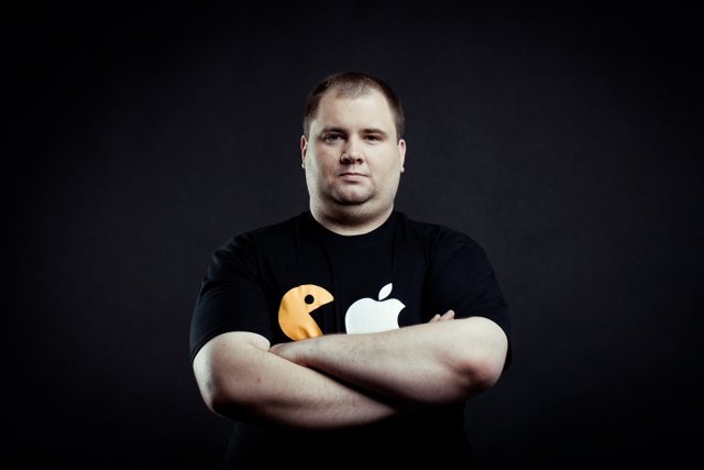 Konrad Latkowski, współtwórca Startup Weekend Warsaw, szczerze mówi o pracy startupowca