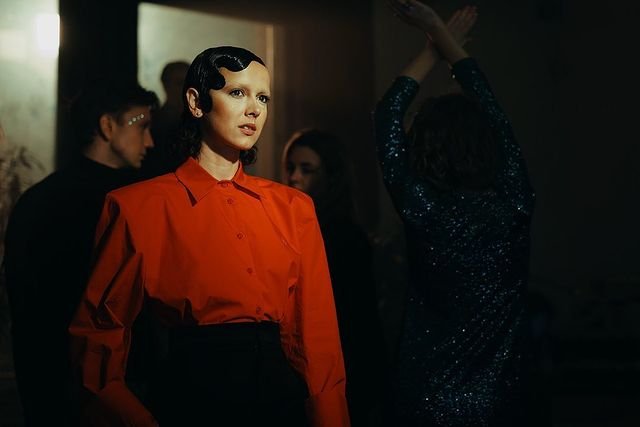 Kadr z teledysku do piosenki "Game Changer" Brodki (zdjęcie ilustracyjne)