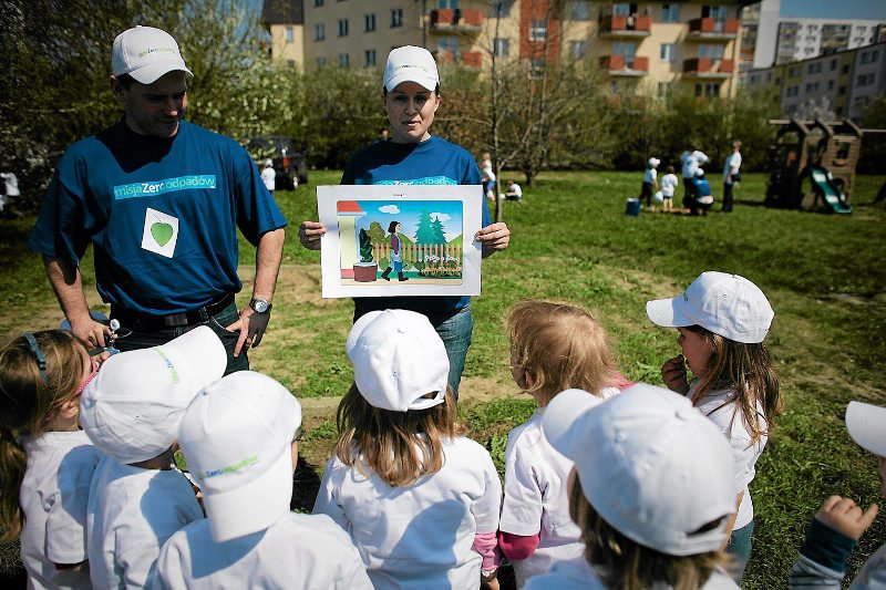 Dzień Ziemi został pomyślany jako cykliczny festyn promujący ochronę przyrody.