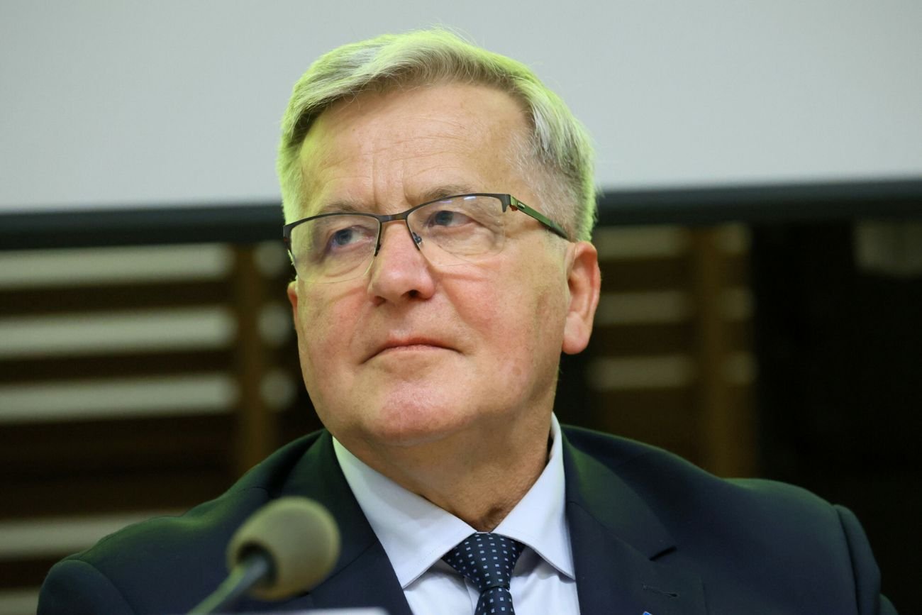 Bronisław Komorowski o okrzykach na cześć Trumpa w Sejmie. Padły mocne słowa