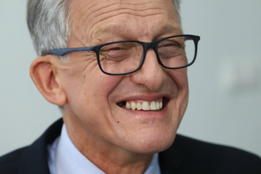 Poseł PiS Stanislaw Piotrowicz został przyłapany na warszawskiej stacji metra.