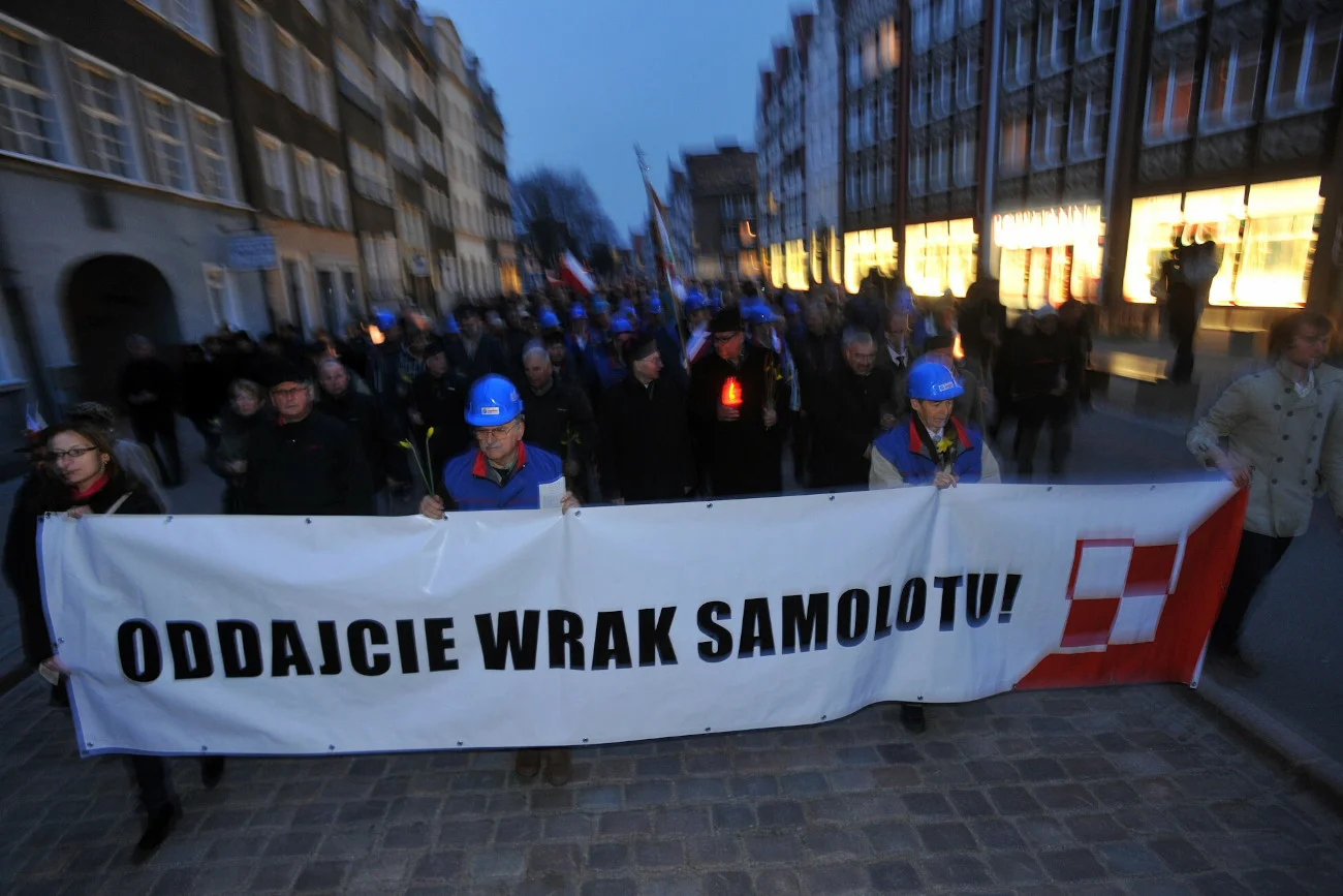 PiS zarzucał PO, że nic nie robi, by odzyskać wrak tupolewa. Co zrobił przez prawie siedem lat rządów, by sprowadzić wrak do Polski?