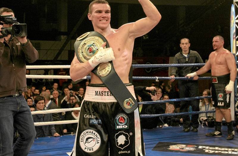 Triumfujący Mateusz Masternak. Ale rywale to jeszcze nie ta półka co chociażby ostatni przeciwnicy Tomasza Adamka