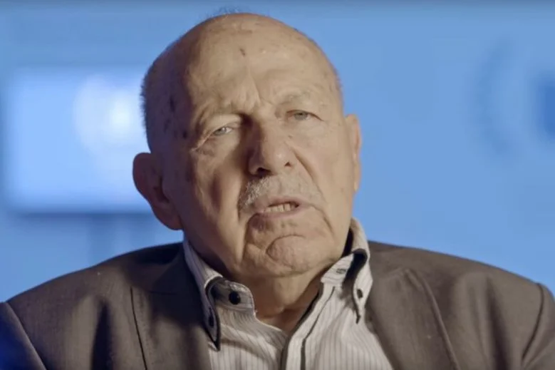 Dziennikarz Mariusz Zielke oskarża muzyka Krzysztofa Sadowskiego o molestowanie seksualne dzieci z programów TVP i Polsatu. Według prawicowych internautów media o tym nie informują – jak jest naprawdę?