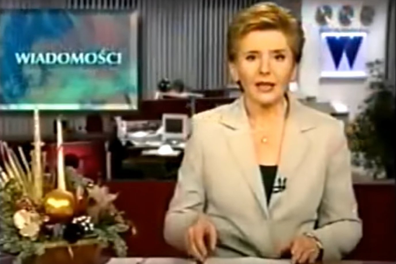 Adam Małysz dokładnie 19 lat temu wygrał Turniej Czterech Skoczni. Oto jak informowały o tym "Wiadomości" TVP.