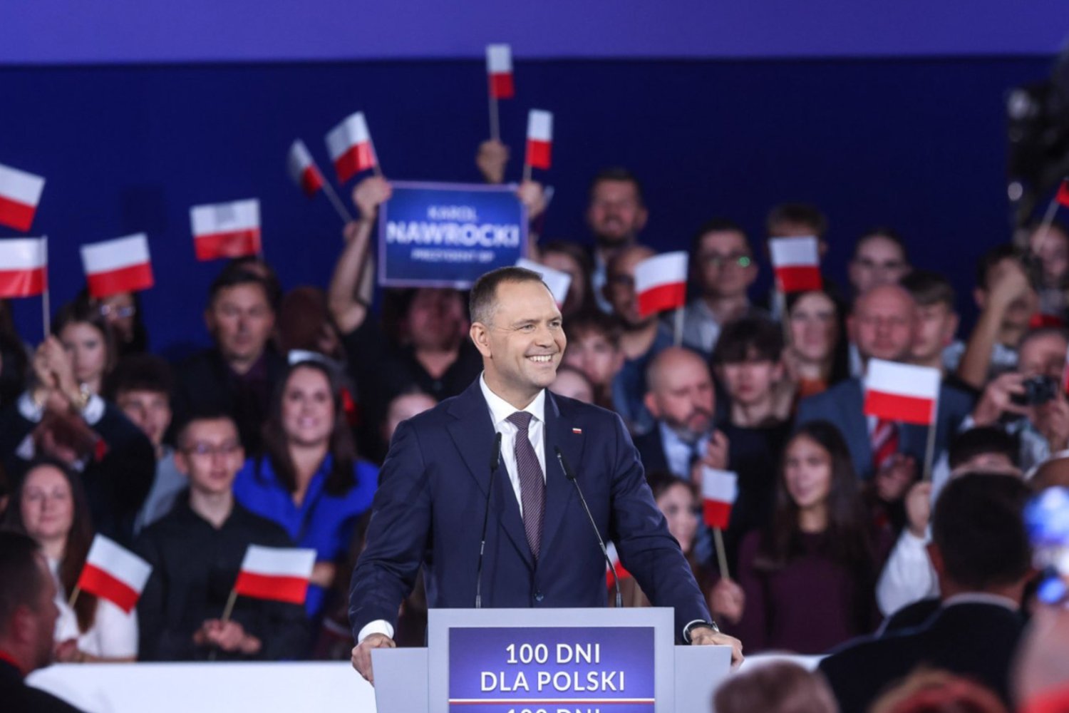 100 dni Nawrockiego. Prawica w euforii, a tak podsumowali go Polacy