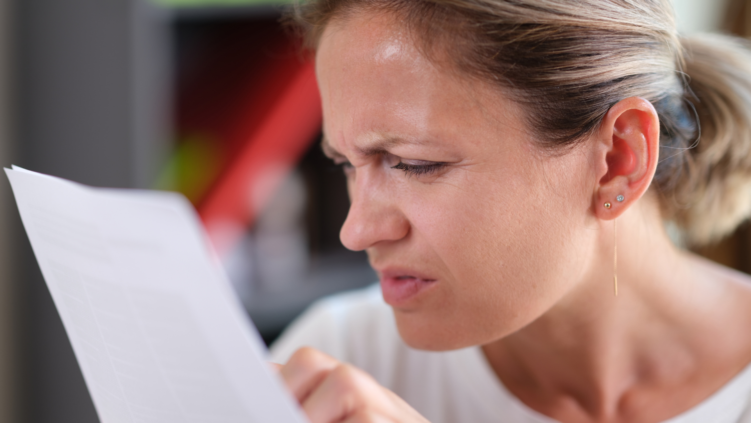 Nie lubisz okularów, a sypie ci się wzrok? Masz 2 wyjścia