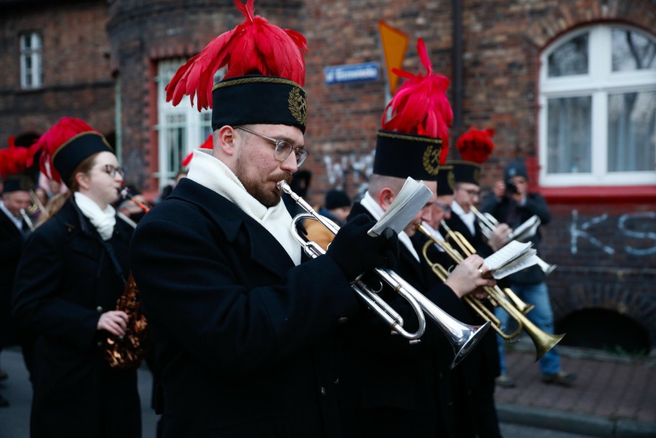 Barbórka to najważniejsze święto na Śląsku. Tak świętują je górnicy.