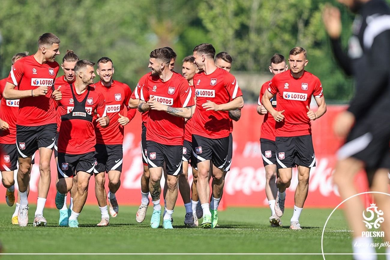 Reprezentacja Polski musi awansować z grupy podczas Euro 2020 zdaniem Tomasza Hajty