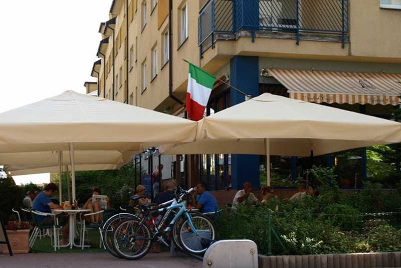 Antich' Cafe na warszawskich Kabatach