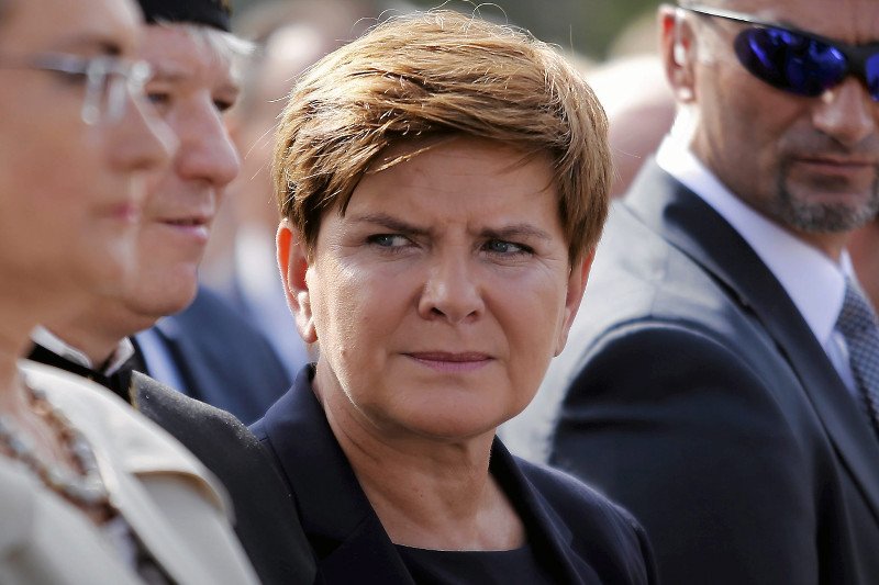 Wyproszony z konferencji Beaty Szydło - stare standardy PiS. "Dziennikarz może co najwyżej słuchać wyborczej paplaniny"