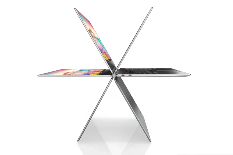 Lenovo nieprzypadkowo posługuje się nazwą 'Yoga' dla tego produktu. Technologia 360 pozwala bowiem ustawić ekran dotykowy laptopa pod dowolnym kątem