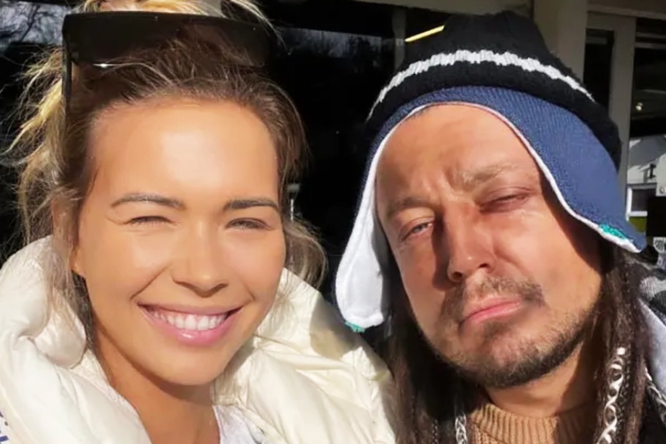 Baron i Sandra Kubicka żartowali z bezdomnych? Muzyk wyjaśnił, o co chodzi