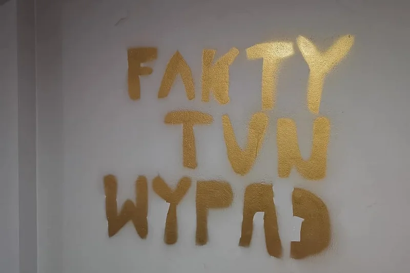 Siedziba wydawnictwa MaxMedia została zdemolowana.