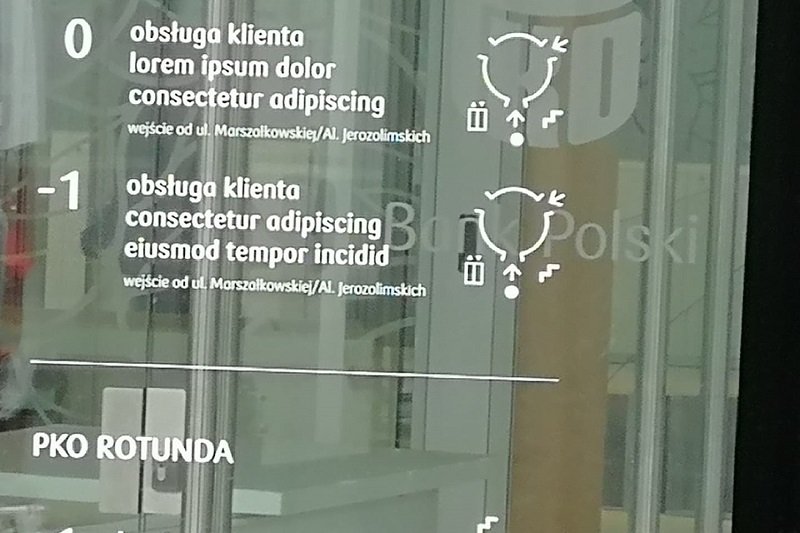 Na Rotundzie w Warszawie pojawił się napis "Lorem ipsum".