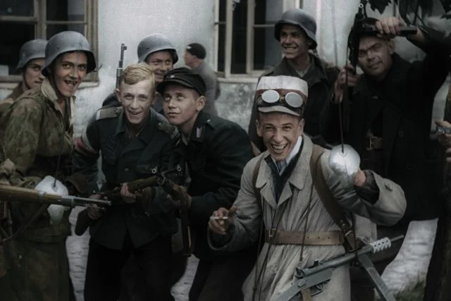 Kadr z "Powstania warszawskiego"