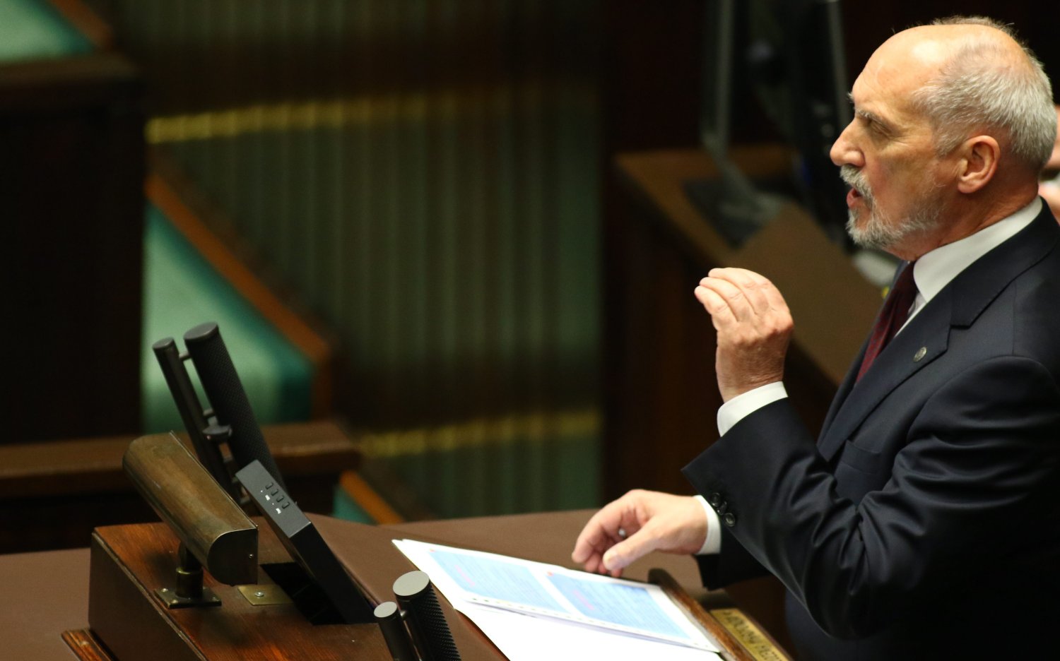 Antoni Macierewicz odpowiedział Grzegorzowi Schetynie