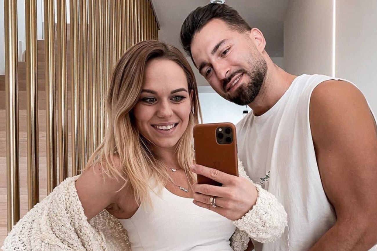 Rafał Maślak pokazał zdjęcie z nowonarodzoną córeczką.