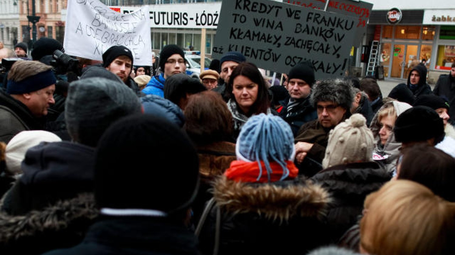 Ustawa frankowa po poprawkach nie podoba się Platformie Obywatelskiej. Zdjęcie z protestu frankowiczów.
