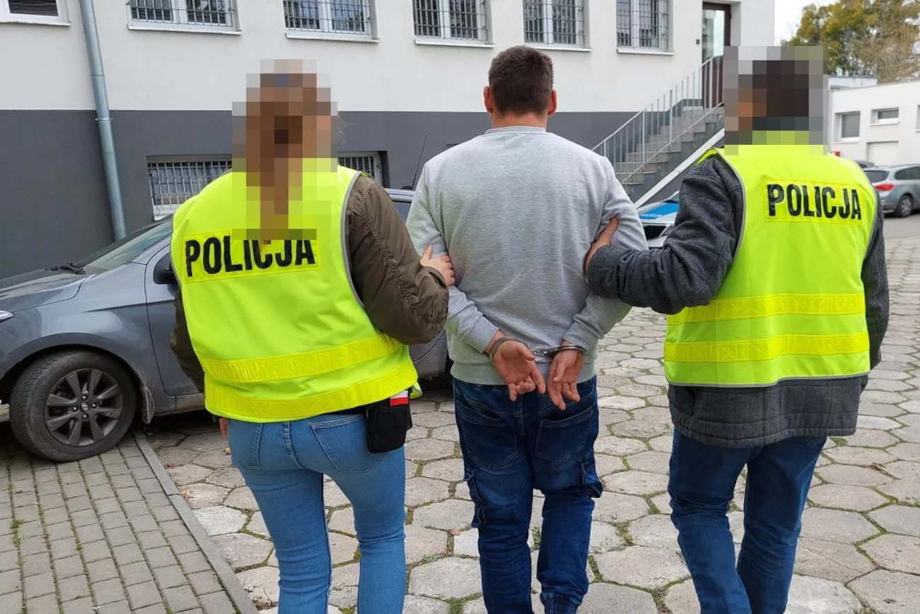Podpalił stodołę, żeby jego jednostka miała co gasić? Śledztwo dziennikarzy ujawniło podejrzanego