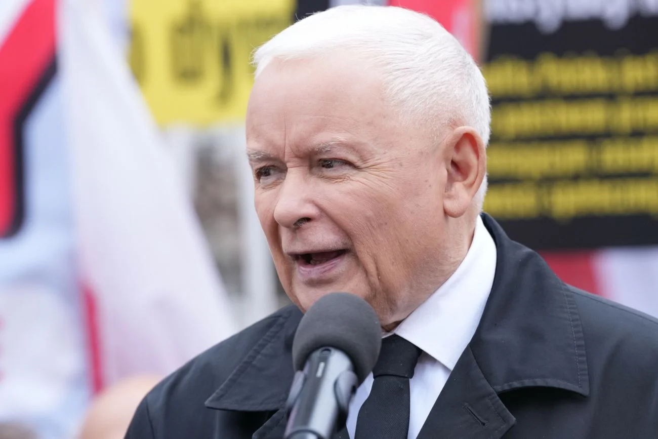 Jarosław Kaczyński wykorzystał powódź, żeby uderzyć w Donalda Tuska