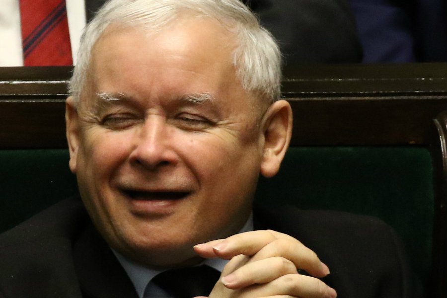 Jarosław Kaczyński odniósł się w wywiadzie dla wPolityce.pl do premii, jakie przyznała członkom gabinetu premier Beata Szydło.