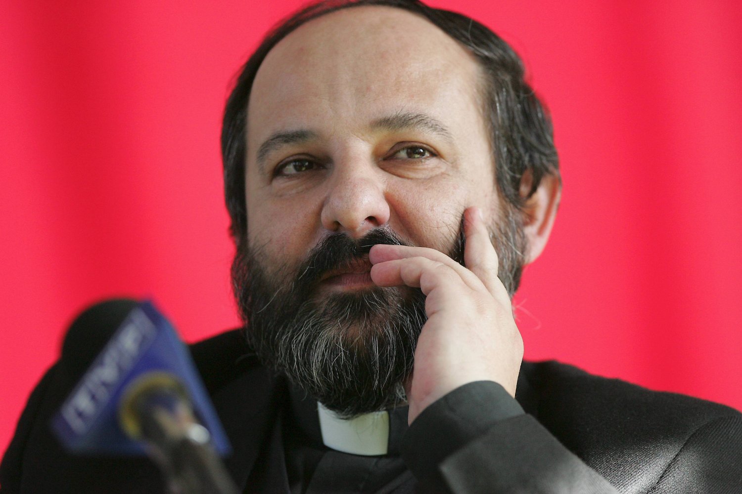 Ksiądz Tadeusz Isakowicz-Zalewski wystąpił w najnowszym dokumencie braci Sekielskich, gdzie opowiedział, na czym polega "choroba rzymska". Ksiądz Tadeusz Isakowicz-Zalewski w "Zabawie w chowanego" braci Sekielskich wyjaśnił, na czym polega "choroba rzymska"