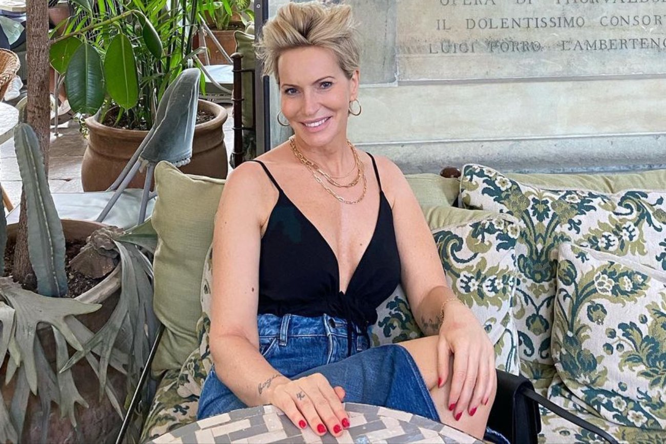 Paulina Smaszcz Kurzajewska nago na Instagramie. Bawiła się na urlopie z koleżankami nad jeziorem