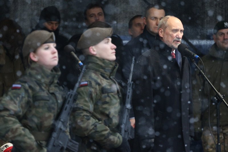 Co prawda, przed dymisją Antoni Macierewicz przyspieszył z WOT-em, jednak teraz szykują się cięcia.