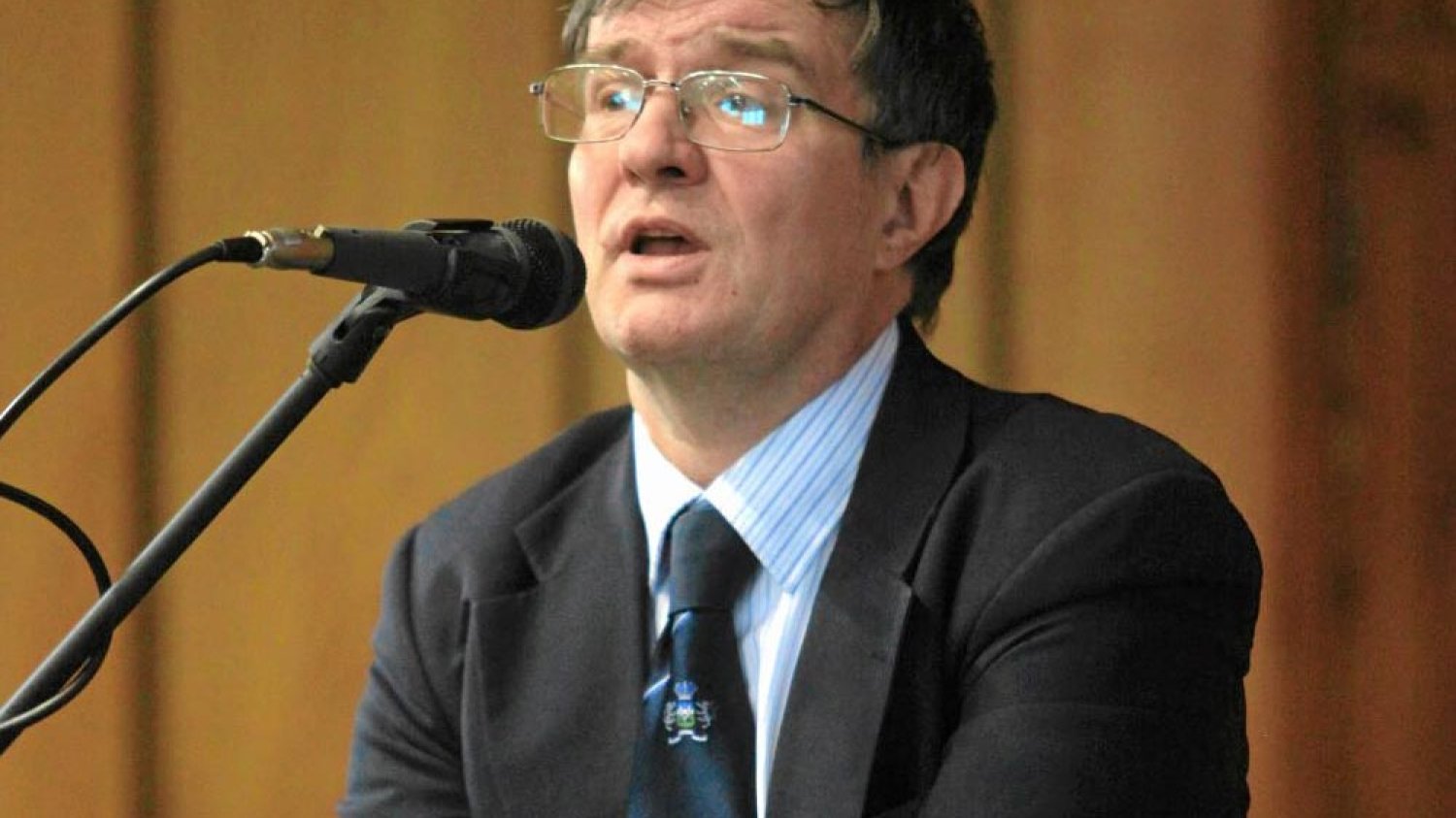 Dr Marek Wroński w trakcie wykładu