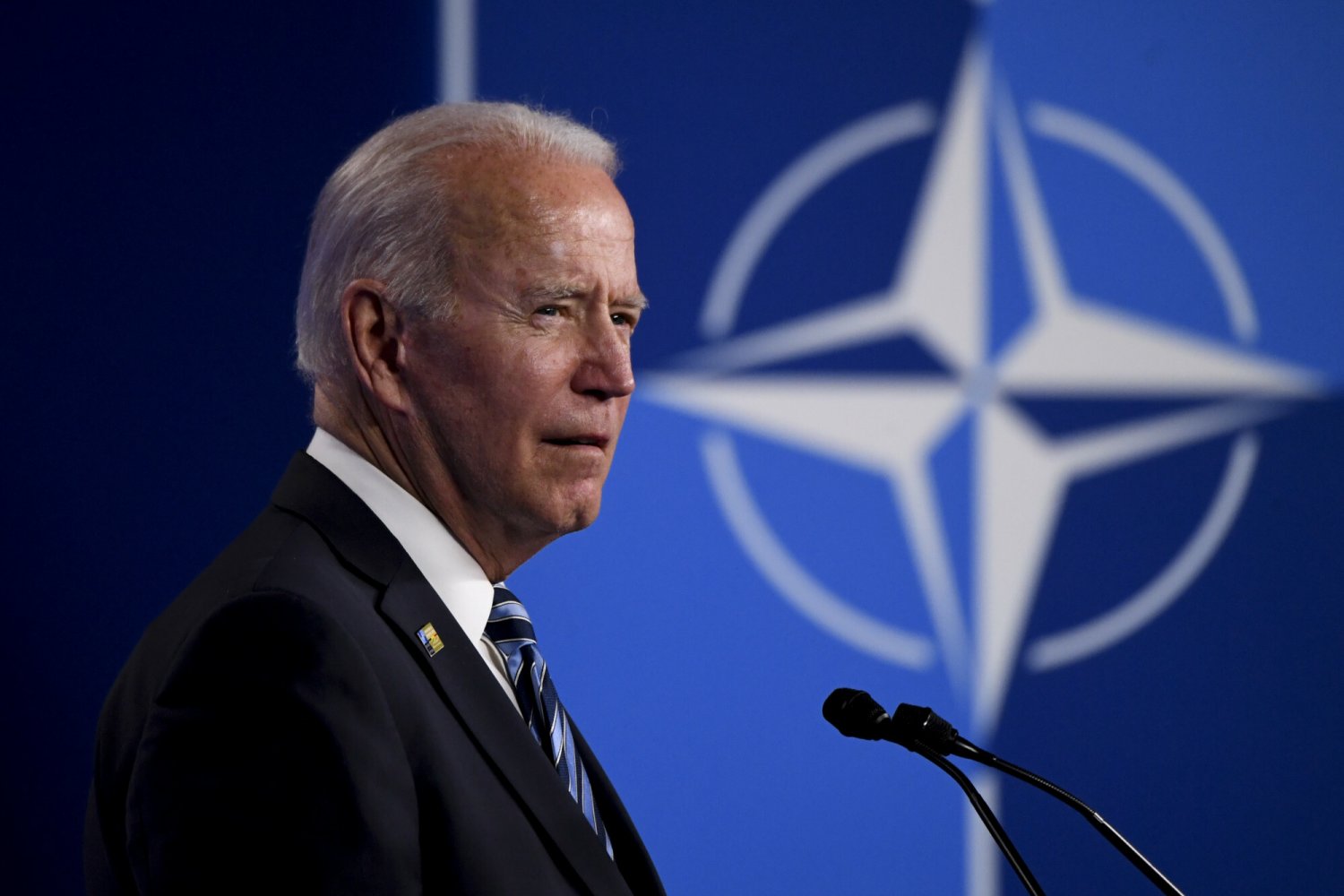 Rozmowa telefoniczna Bidena i Dudy. "Powiedział, żebyśmy byli spokojni"