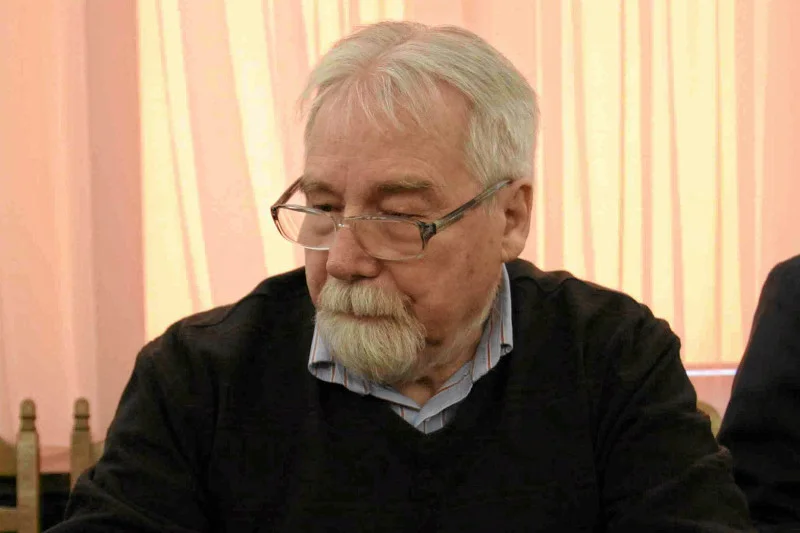 Jerzy Jachowicz nie wierzy, że Radosław Sikorski pomylił się w piątkowym głosowaniu.