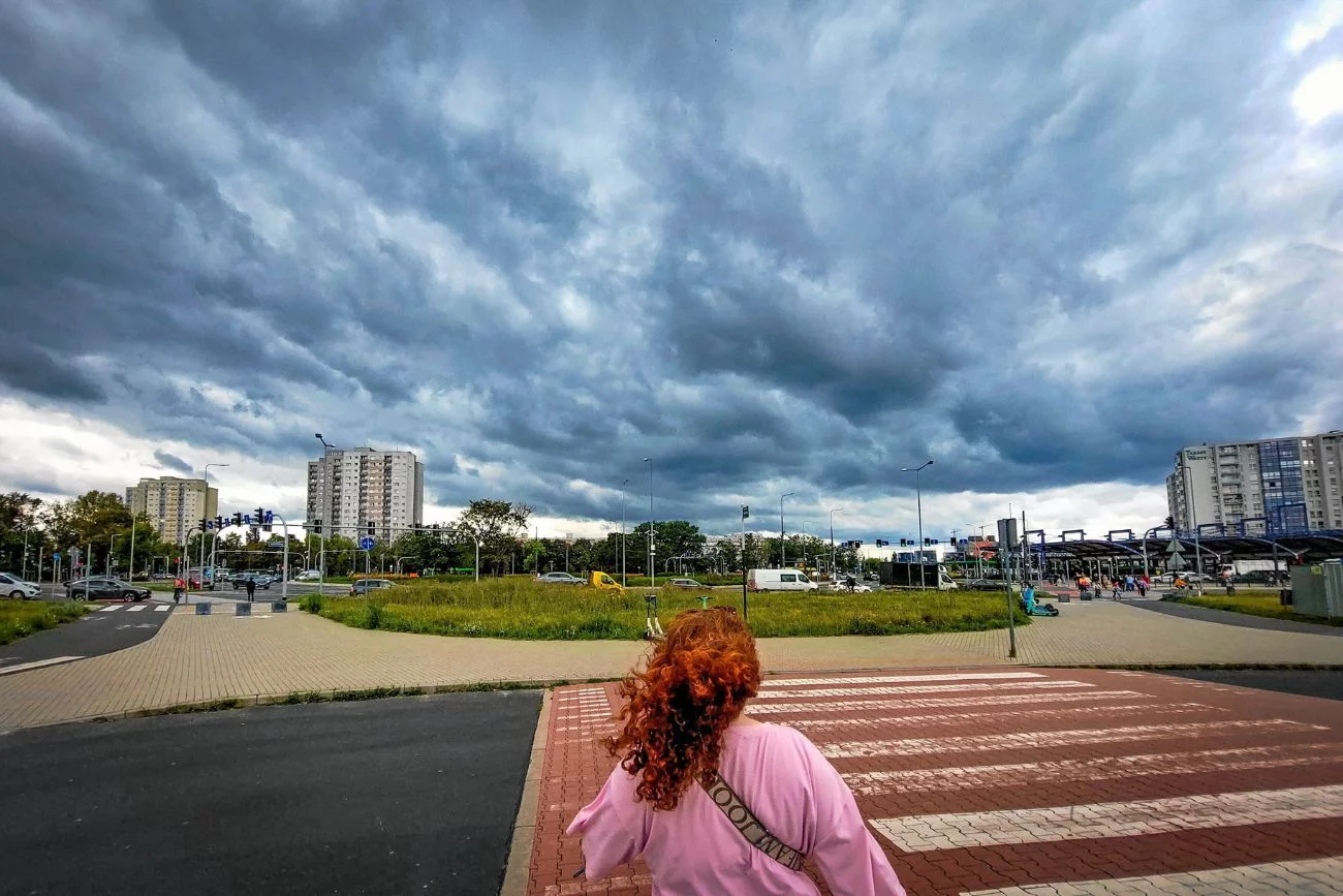 Prognoza pogody na nowy tydzień. Spokojny początek, potem gwałtowne zmiany.