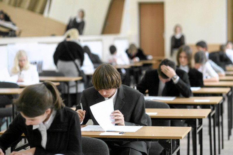 Część matematyczno-przyrodnicza już za gimnazjalistami.